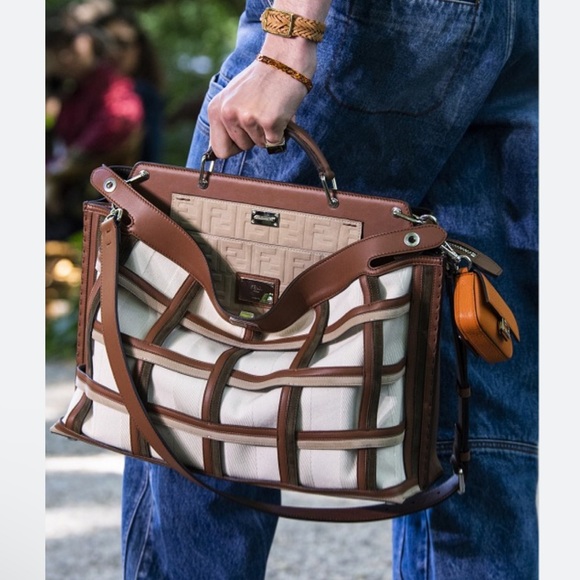 Fendi Peekaboo Handbag - Picture 3 of 4